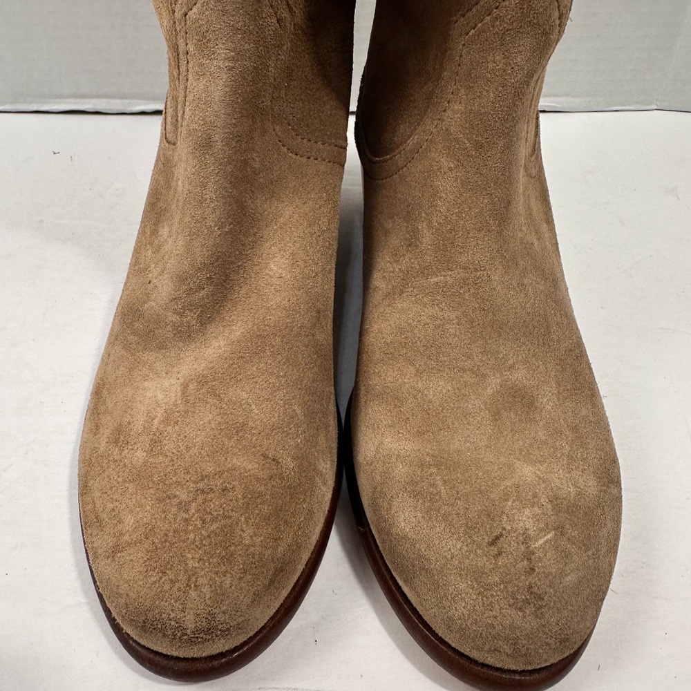 Frye Carson Pull On Beige Suede Boots Sz 7 - Picture 2 of 6